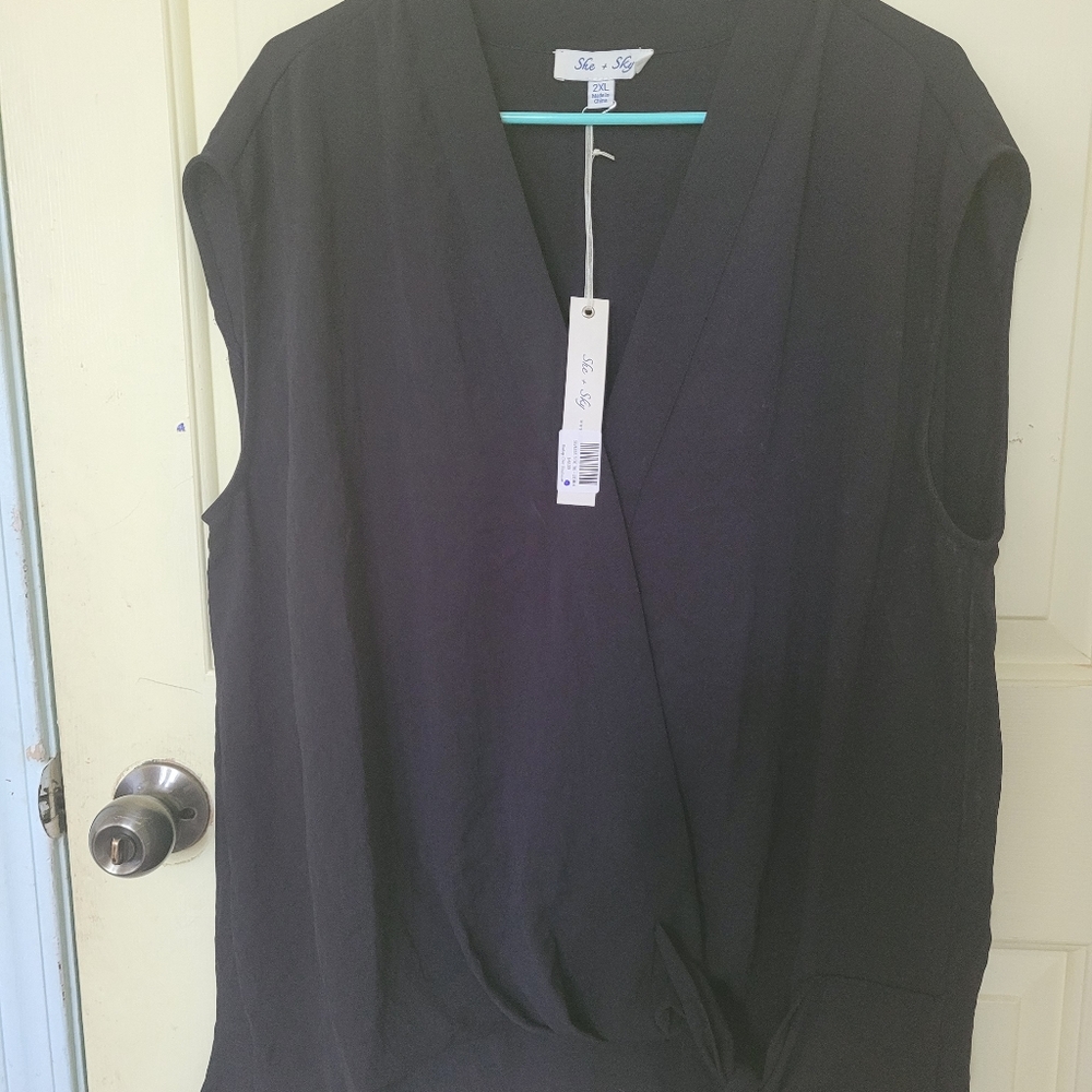 Pretty black top with tie at waist